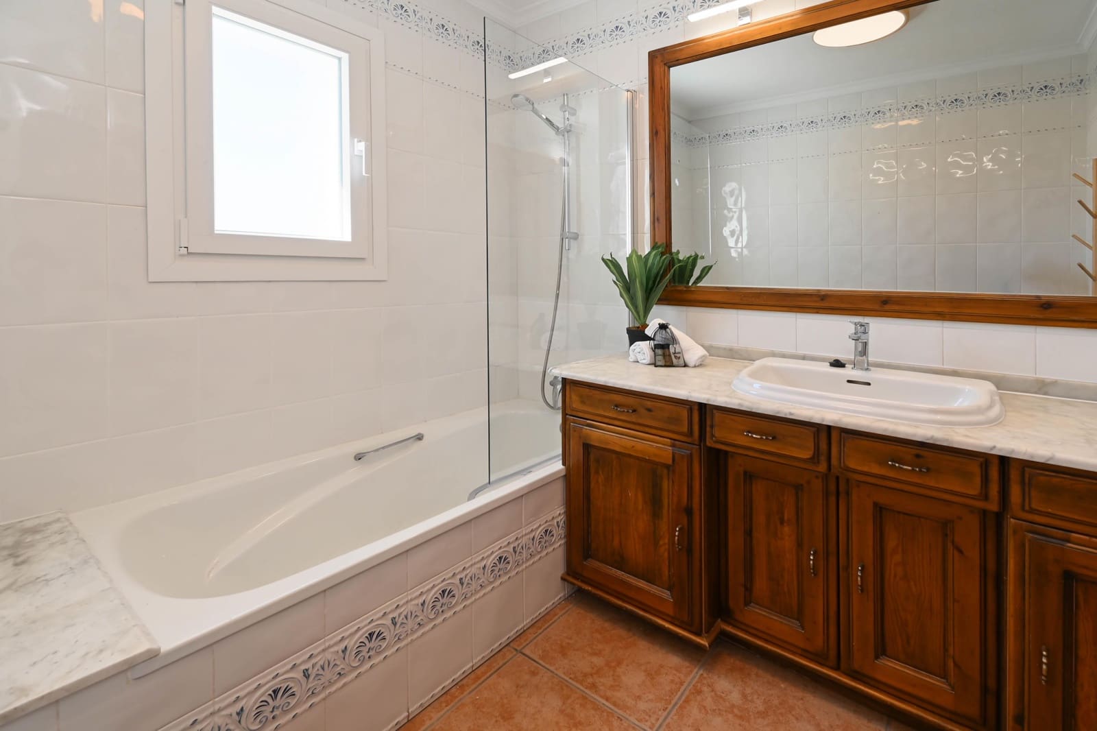 Villa/Maison de 4 chambres de location de vacances à Javea / Xabia avec piscine garage - 1 137 € (Ref: 9777604)