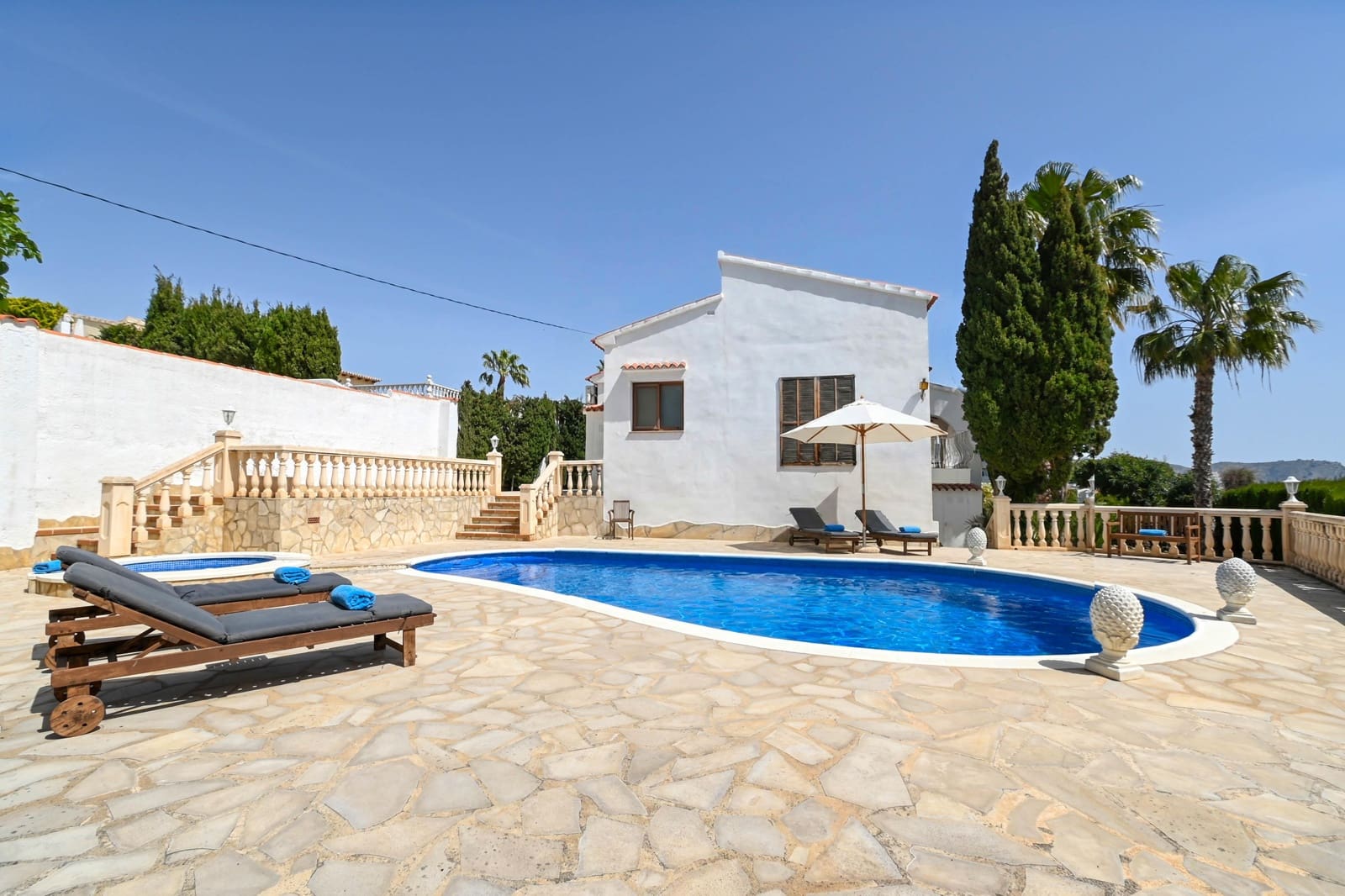 3 quarto Moradia para arrendamento para férias em Moraira com piscina Garagem - 889 € (Ref: 9782940)