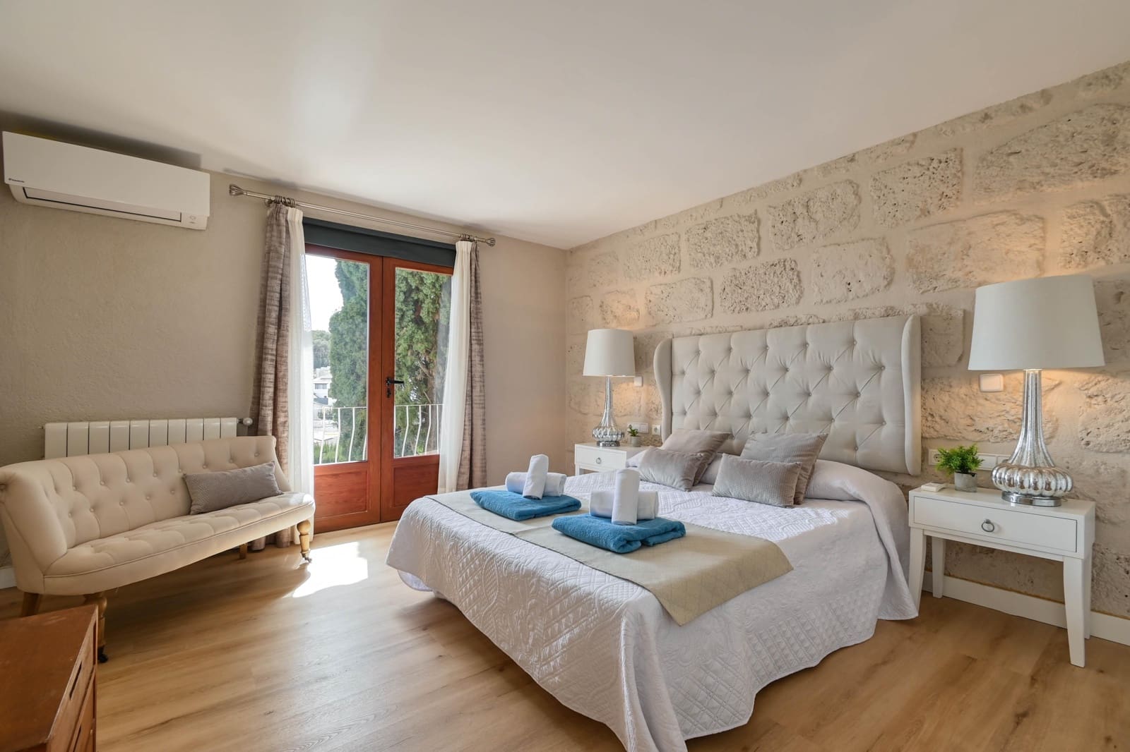 3 quarto Moradia para arrendamento para férias em Moraira com piscina Garagem - 889 € (Ref: 9782940)