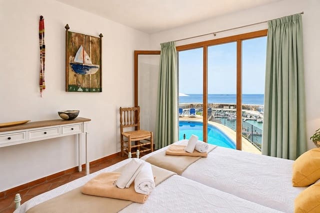 4 sypialnia Willa na kwatery wakacyjne w Canuta, Calpe / Calp z basenem garażem - 1 758 € (Ref: 9807555)