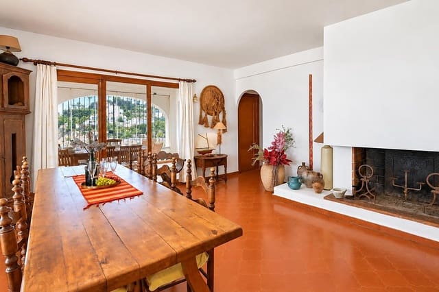 4 sypialnia Willa na kwatery wakacyjne w Canuta, Calpe / Calp z basenem garażem - 1 758 € (Ref: 9807555)
