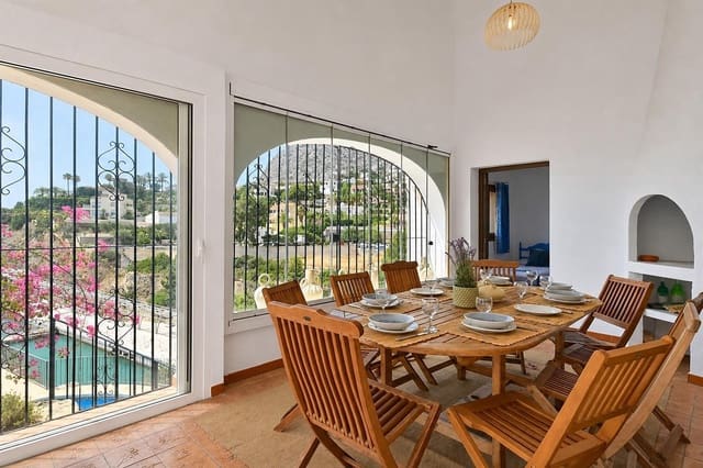 3 makuuhuone Huvila lomavuokrausta paikassa Canuta, Calpe / Calp mukana uima-altaan 
autotalli - 1 487 € (Ref: 9807556)