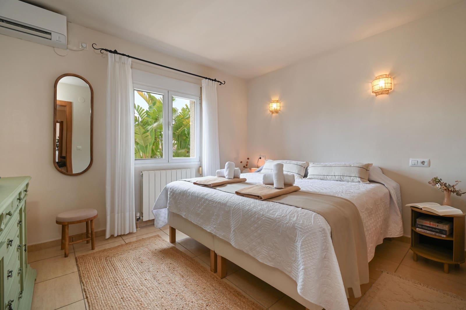 3 sypialnia Willa na kwatery wakacyjne w Javea / Xabia z basenem garażem - 980 € (Ref: 9816941)