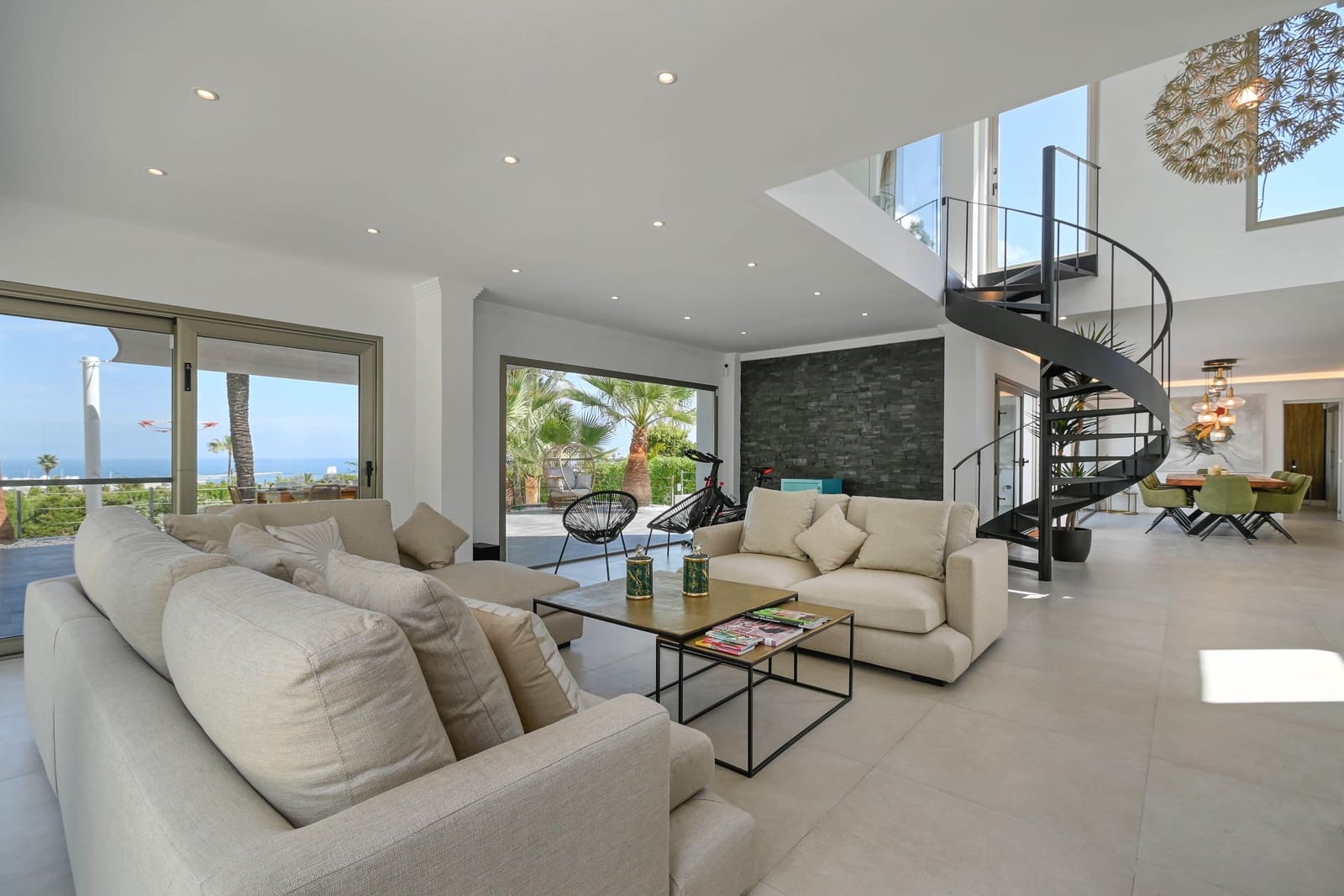 4 bedroom Villa for holiday rental in Denia with pool garage - € 2,221 (Ref: 9821931)