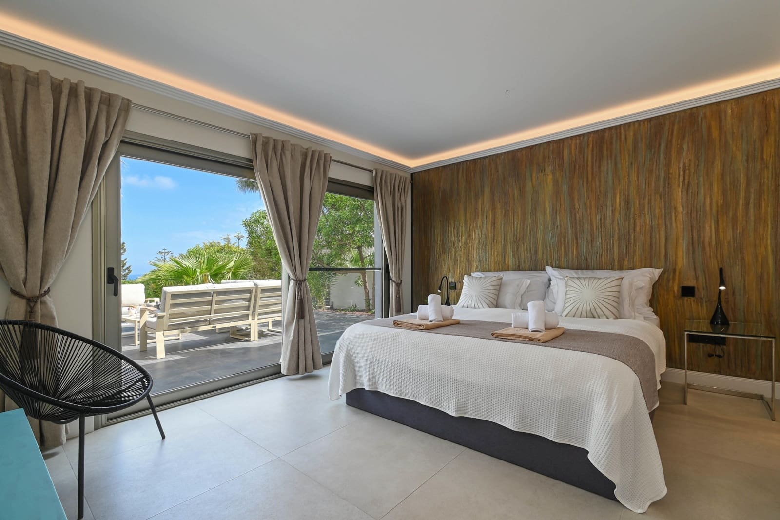 4 bedroom Villa for holiday rental in Denia with pool garage - € 2,221 (Ref: 9821931)