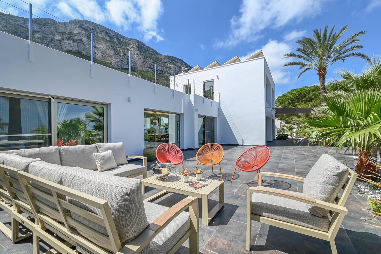 4 bedroom Villa for holiday rental in Denia with pool garage - € 2,221 (Ref: 9821931)