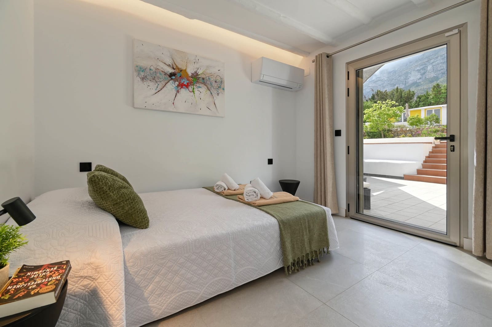 5 bedroom Villa for holiday rental in Denia with pool garage - € 2,761 (Ref: 9821932)