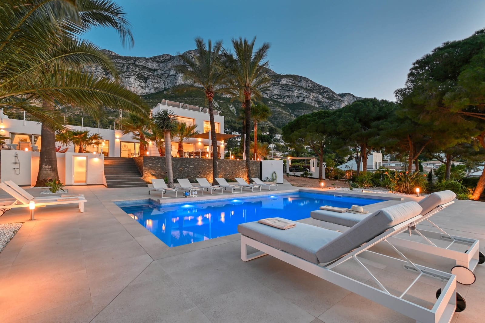 5 bedroom Villa for holiday rental in Denia with pool garage - € 2,761 (Ref: 9821932)