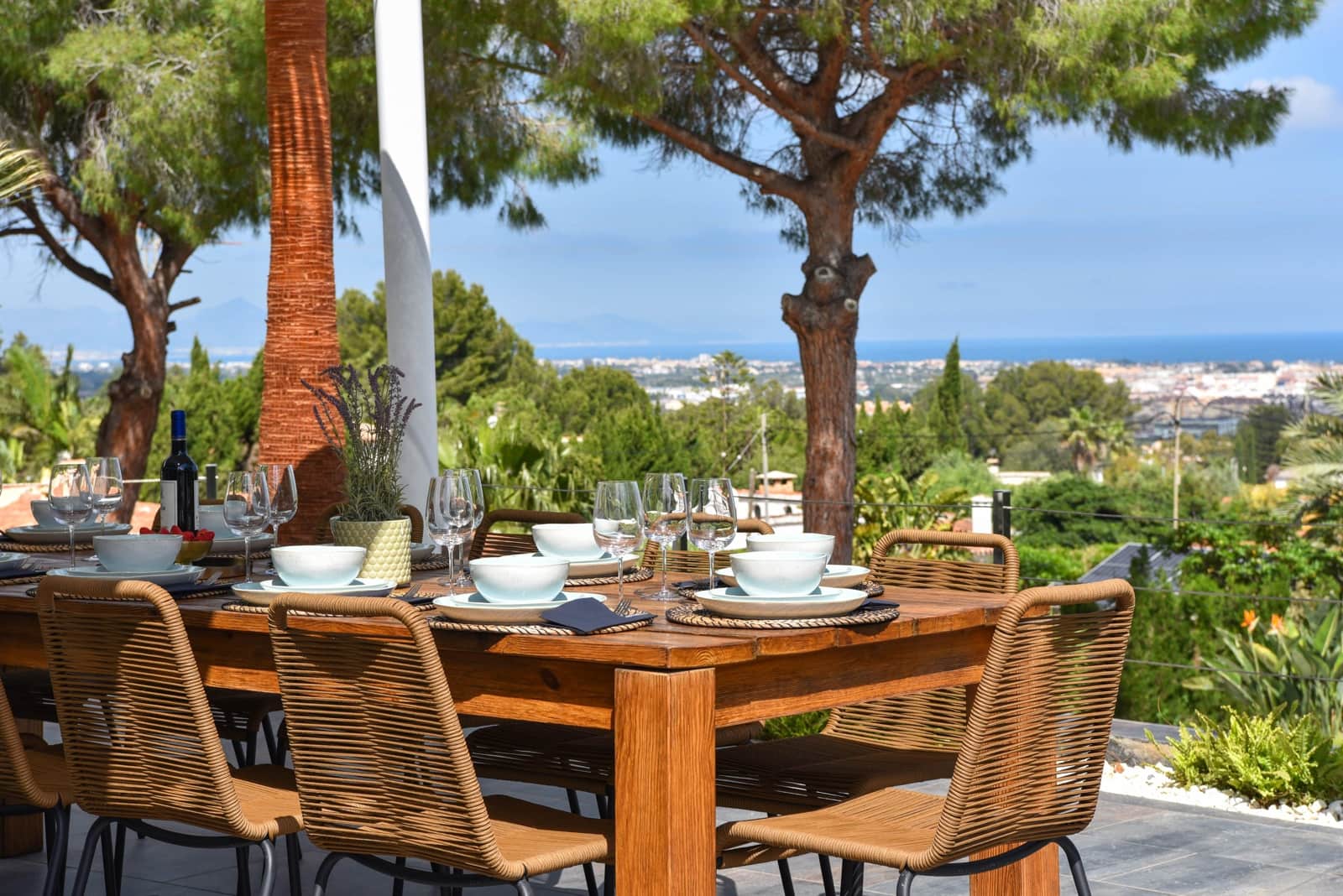 5 bedroom Villa for holiday rental in Denia with pool garage - € 2,761 (Ref: 9821932)