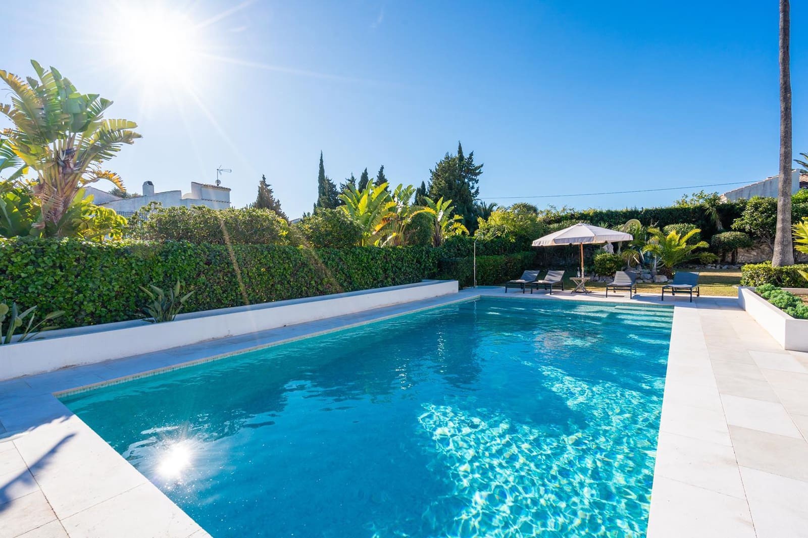 Villa/Maison de 2 chambres de location de vacances à Javea / Xabia avec piscine garage - 1 714 € (Ref: 9828225)