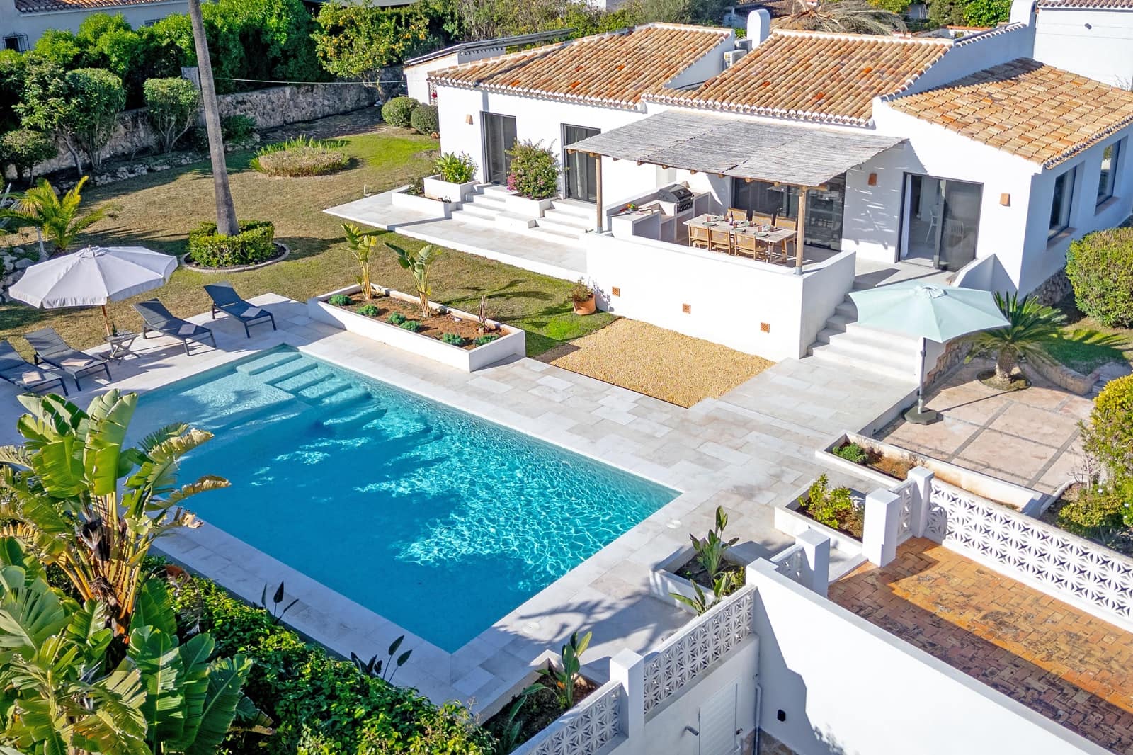 Villa/Maison de 2 chambres de location de vacances à Javea / Xabia avec piscine garage - 1 714 € (Ref: 9828225)