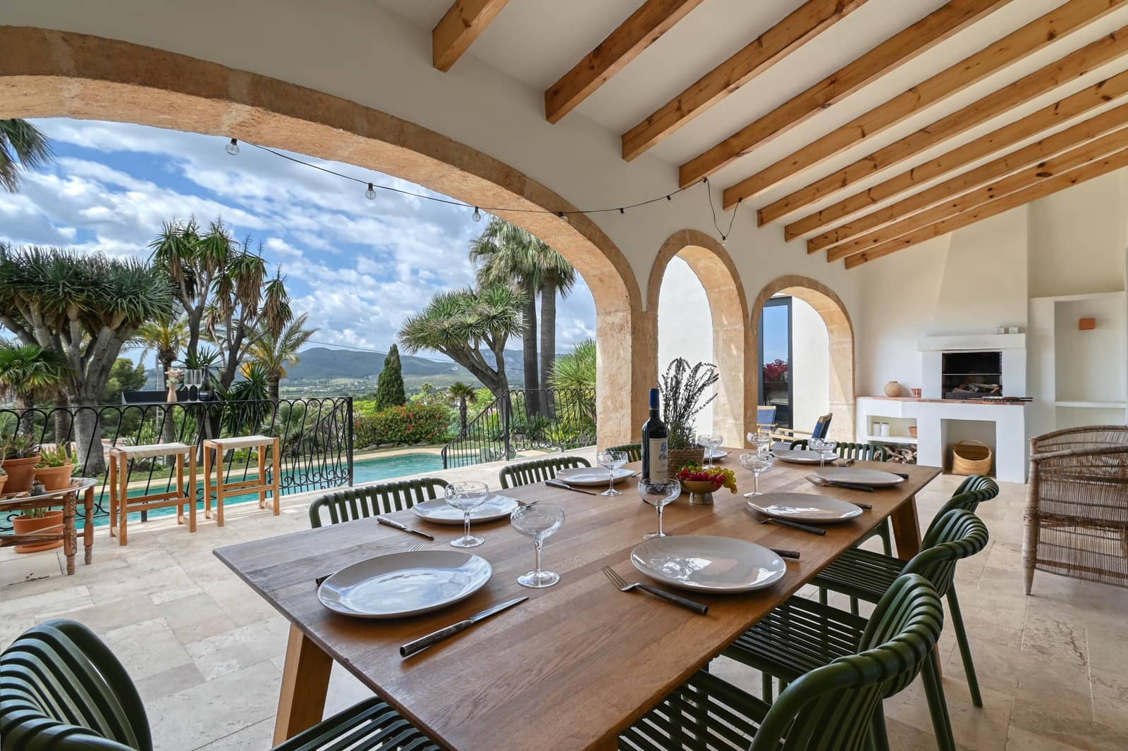 4 bedroom Villa for holiday rental in Javea / Xabia with pool garage - € 1,691 (Ref: 9848952)
