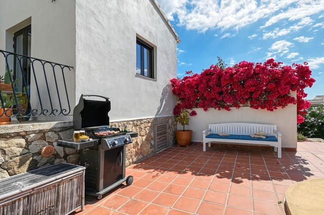 Villa/Maison de 4 chambres de location de vacances à Montgó - Ermita, Javea / Xàbia avec piscine garage - 1 691 € (Ref: 9848952)