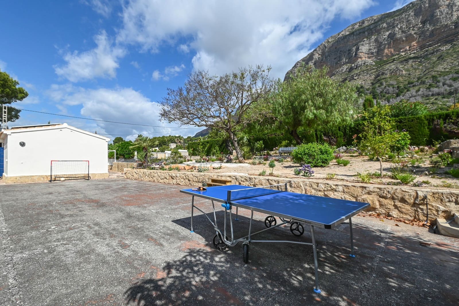 4 bedroom Villa for holiday rental in Javea / Xabia with pool garage - € 1,691 (Ref: 9848952)