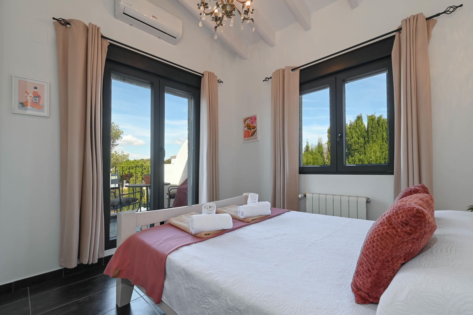 5 Zimmer Ferienvilla in Javea / Xabia mit Pool Garage - 1.597 € (Ref: 9848953)