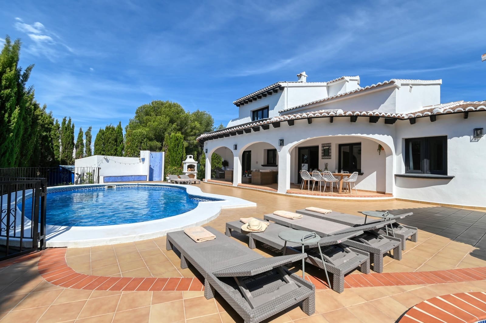 5 Zimmer Ferienvilla in Javea / Xabia mit Pool Garage - 1.597 € (Ref: 9848953)