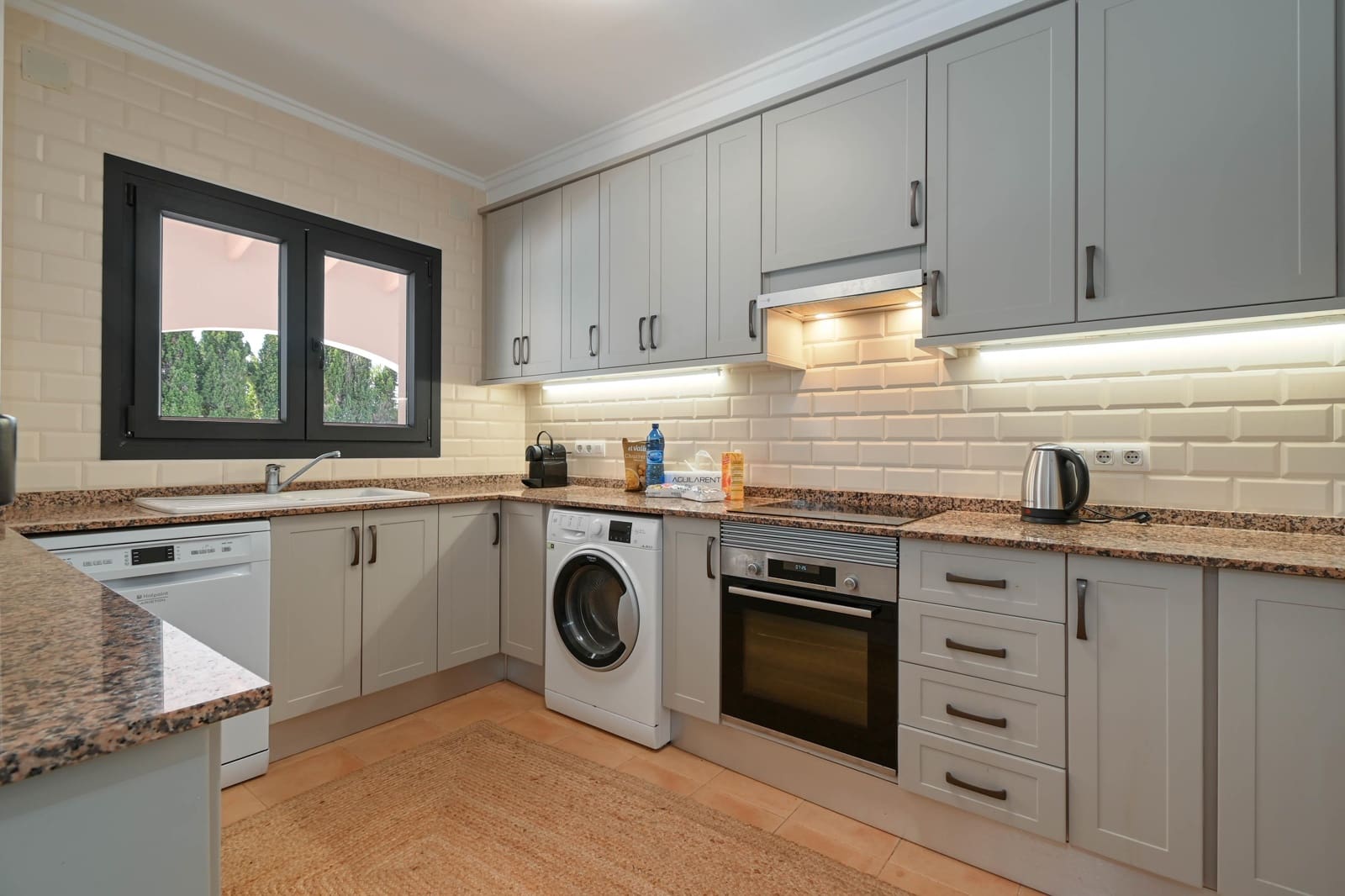 5 Zimmer Ferienvilla in Javea / Xabia mit Pool Garage - 1.597 € (Ref: 9848953)