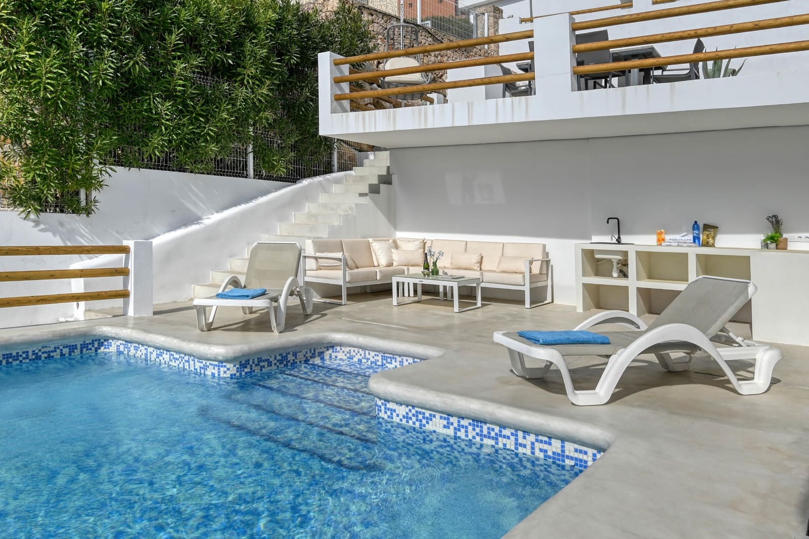 3 bedroom Villa for holiday rental in Cumbre del Sol with pool garage - € 1,262 (Ref: 9850859)