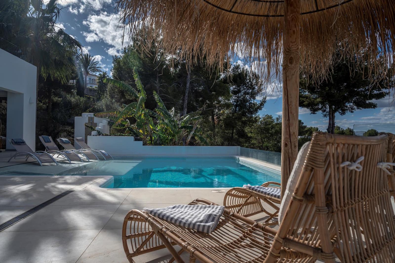 4 bedroom Villa for holiday rental in Javea / Xabia with pool garage - € 1,710 (Ref: 9850860)