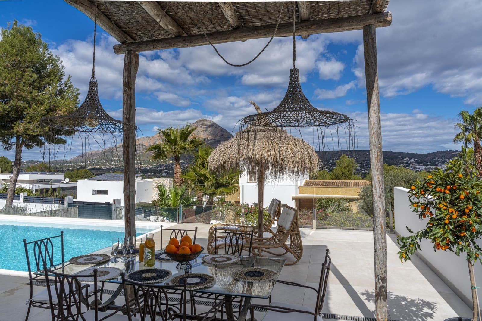 4 bedroom Villa for holiday rental in Javea / Xabia with pool garage - € 1,710 (Ref: 9850860)