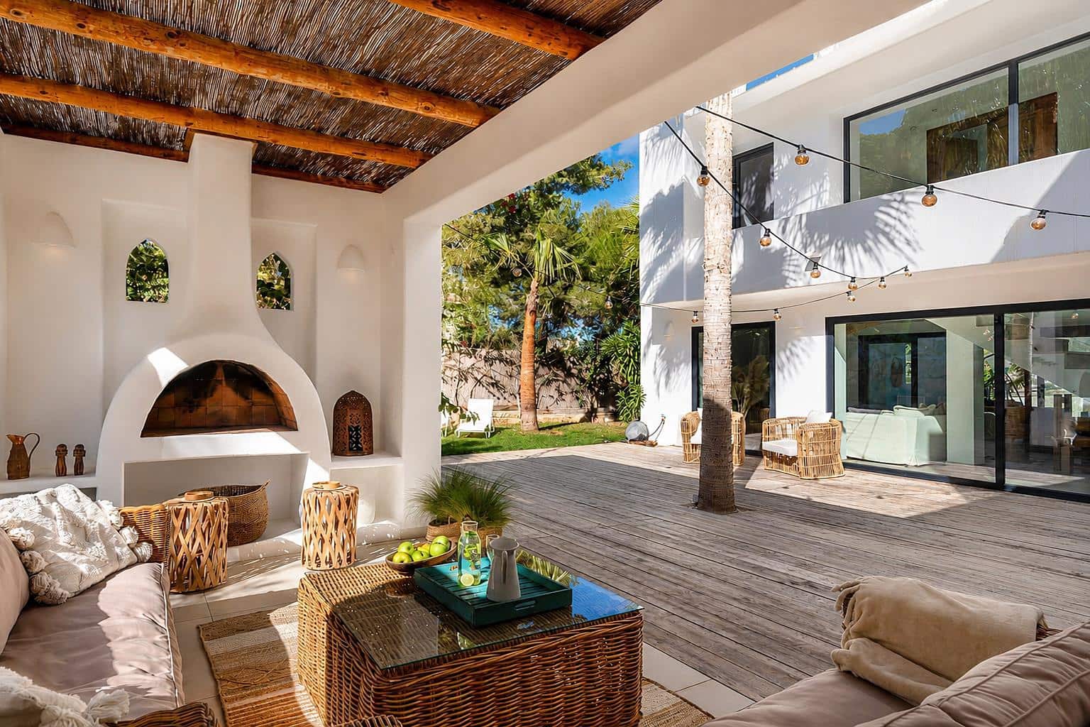 4 bedroom Villa for holiday rental in Javea / Xabia with pool garage - € 1,710 (Ref: 9850860)
