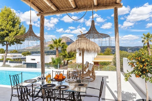   4 soveværelse   ferieVilla i Partides comunes - Adsubia, Javea / Xàbia med   swimmingpool  garage  - € 1.710 (Ref: 9850860)