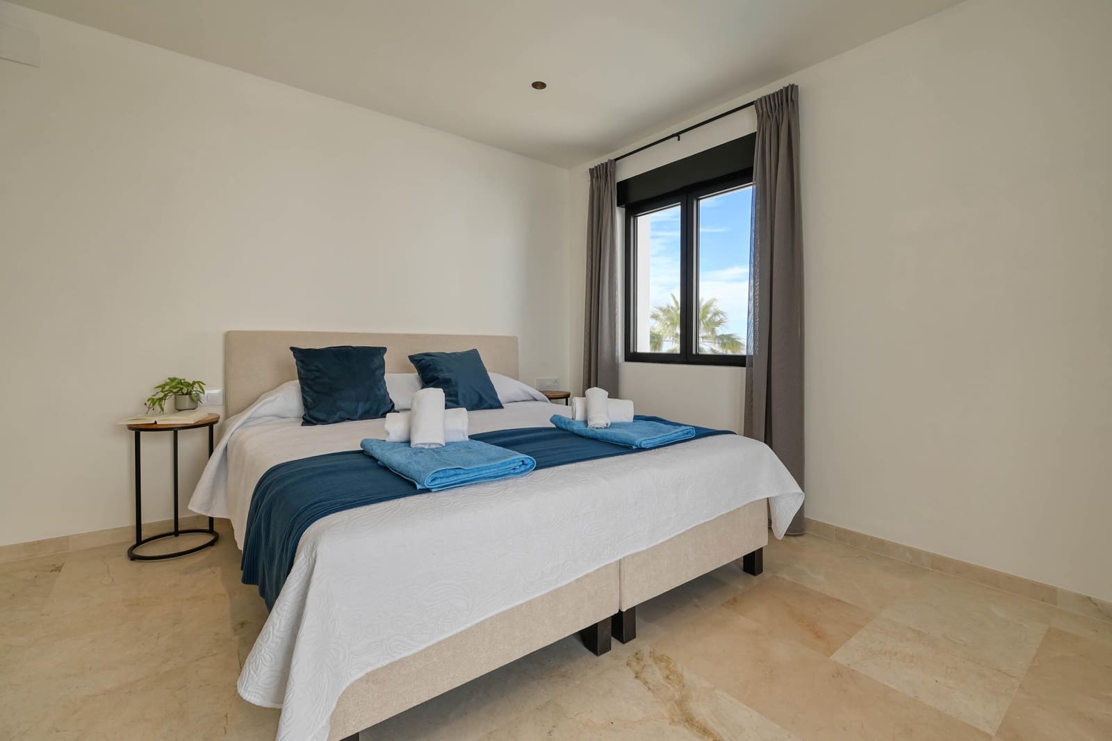 4 bedroom Villa for holiday rental in Cumbre del Sol with pool garage - € 1,613 (Ref: 9850862)
