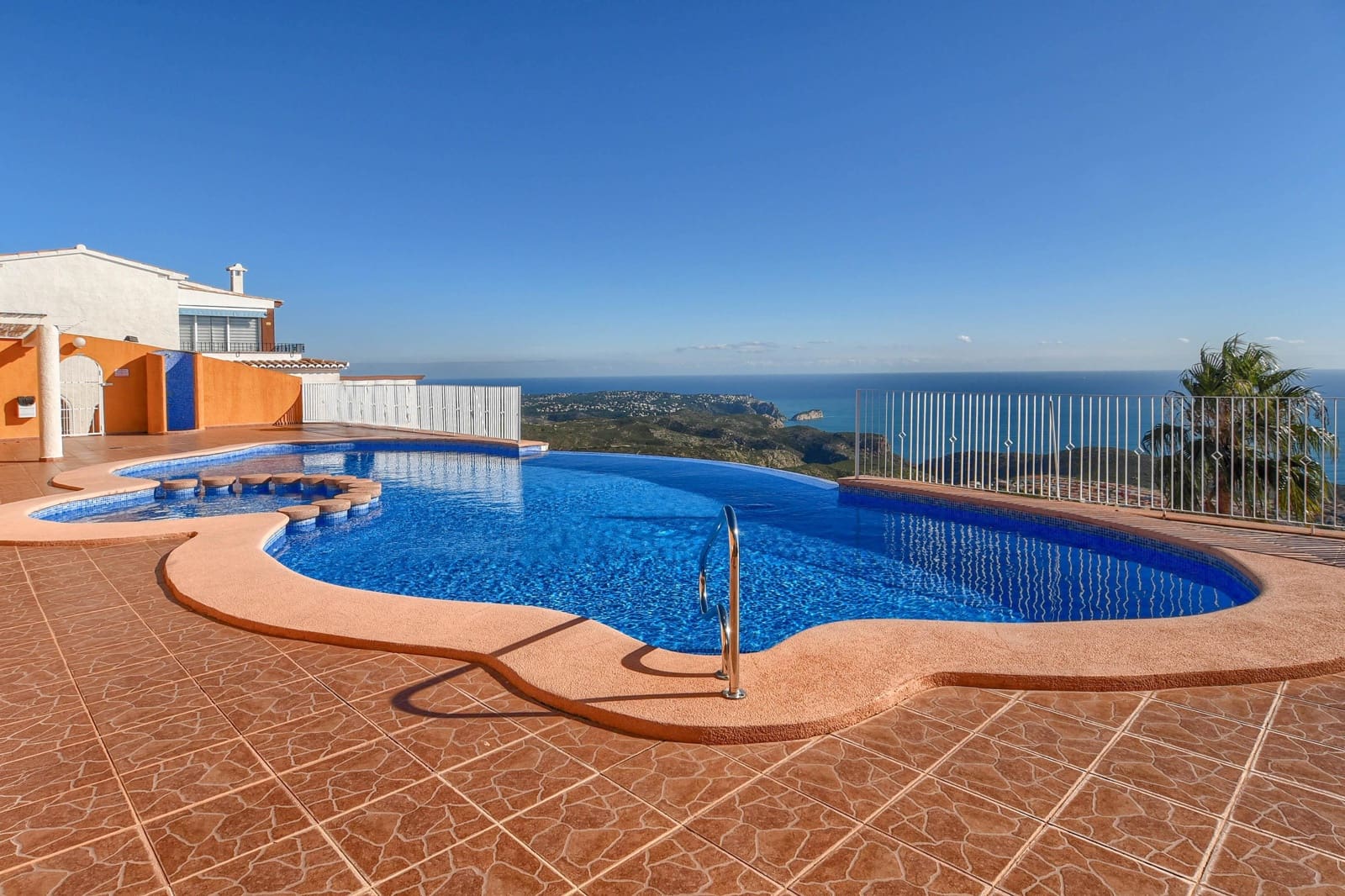 2 quarto Apartamento para arrendamento para férias em Cumbre del Sol com piscina Garagem - 637 € (Ref: 9893657)