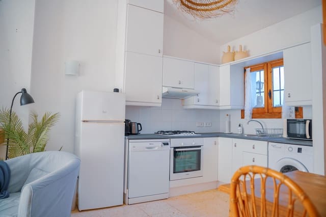   2 soveværelse   ferieFinca/Landehus i Teulada Pueblo, Teulada-Moraira med   swimmingpool  garage  - € 502 (Ref: 9923171)