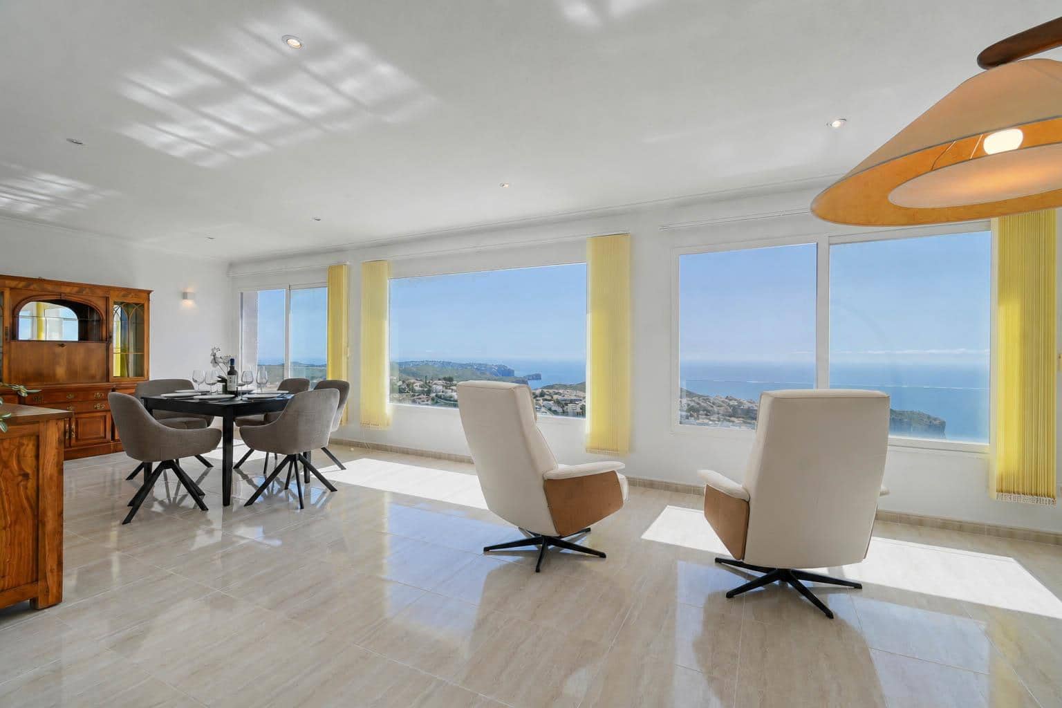 3 bedroom Villa for holiday rental in Cumbre del Sol with pool - € 703 (Ref: 9926671)