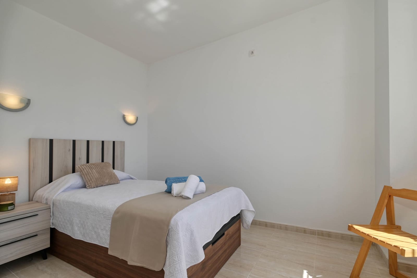   3 soveværelse   ferieVilla i Cumbre del Sol   med   swimmingpool   - € 703 (Ref: 9926671)