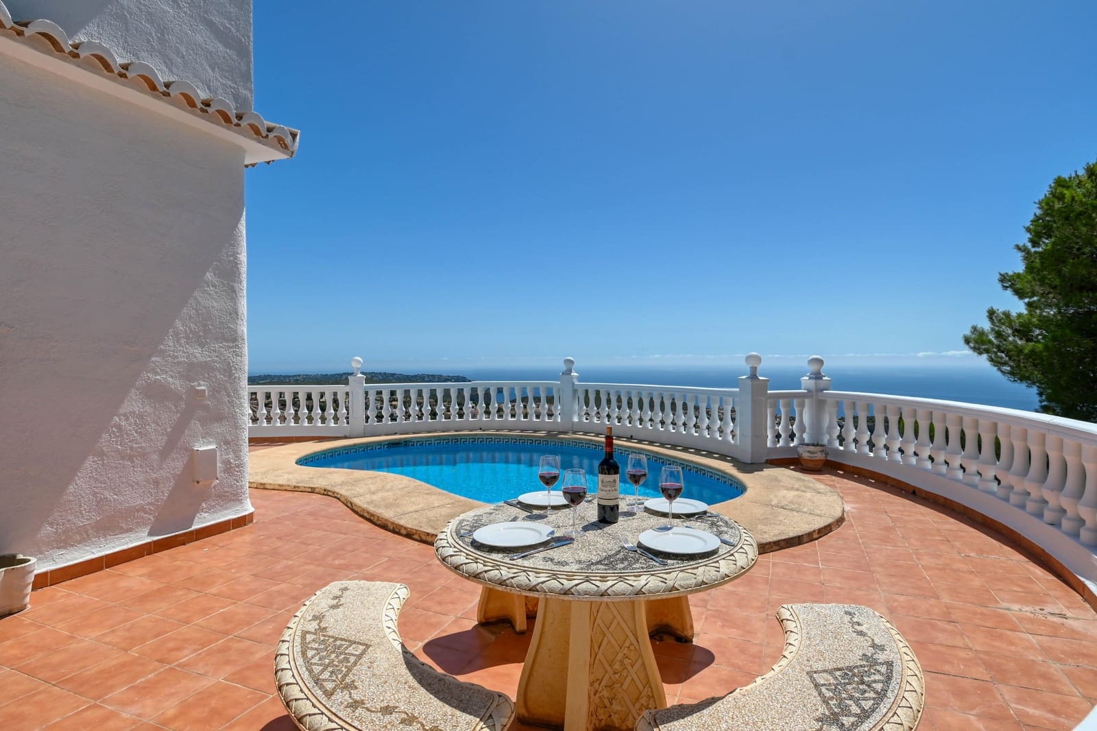   3 soveværelse   ferieVilla i Cumbre del Sol   med   swimmingpool   - € 703 (Ref: 9926671)