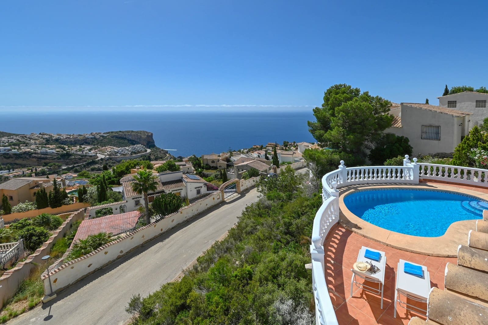   3 soveværelse   ferieVilla i Cumbre del Sol   med   swimmingpool   - € 703 (Ref: 9926671)