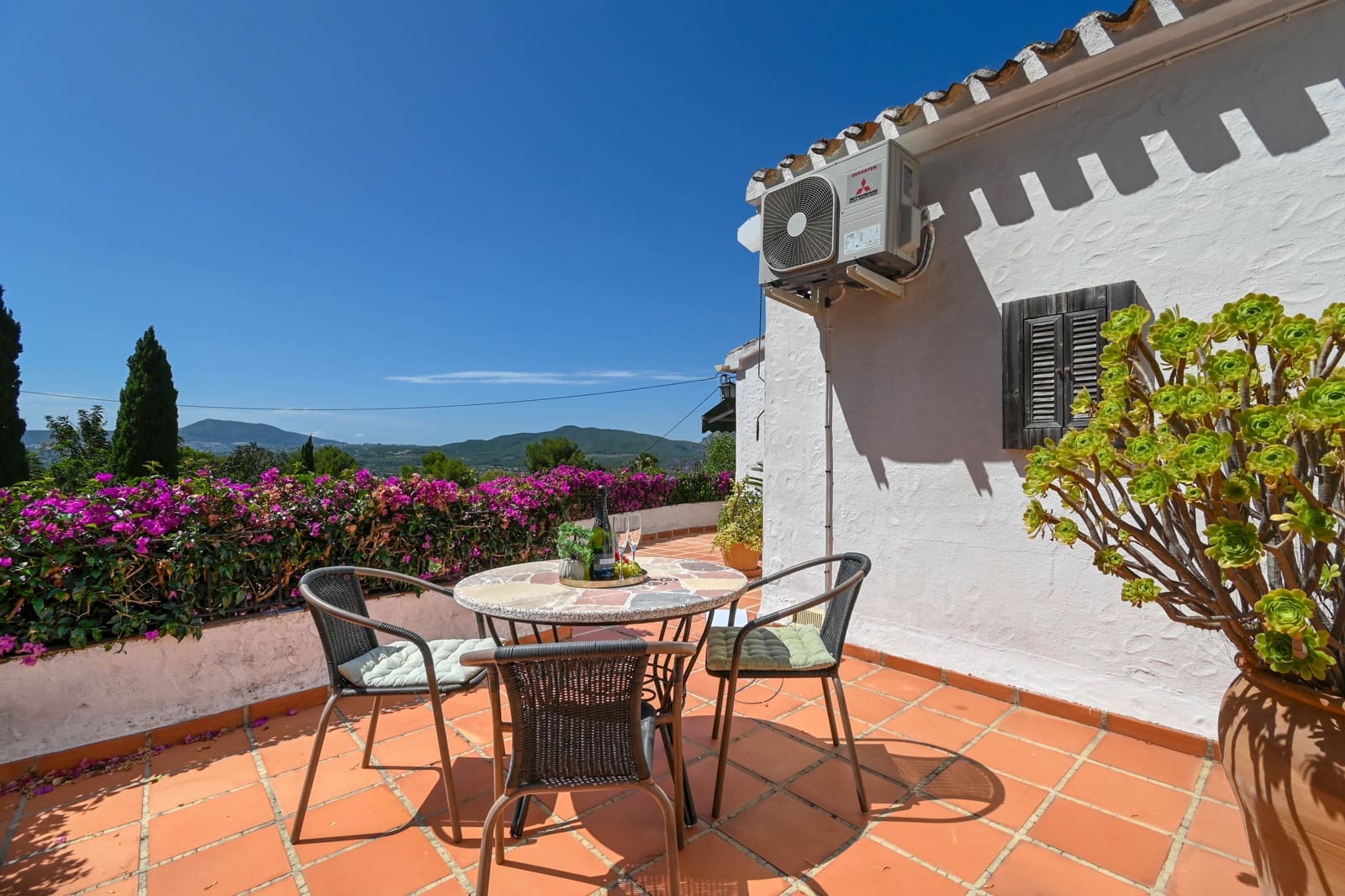 2 bedroom Villa for holiday rental in Javea / Xabia with pool garage - € 793 (Ref: 9932732)