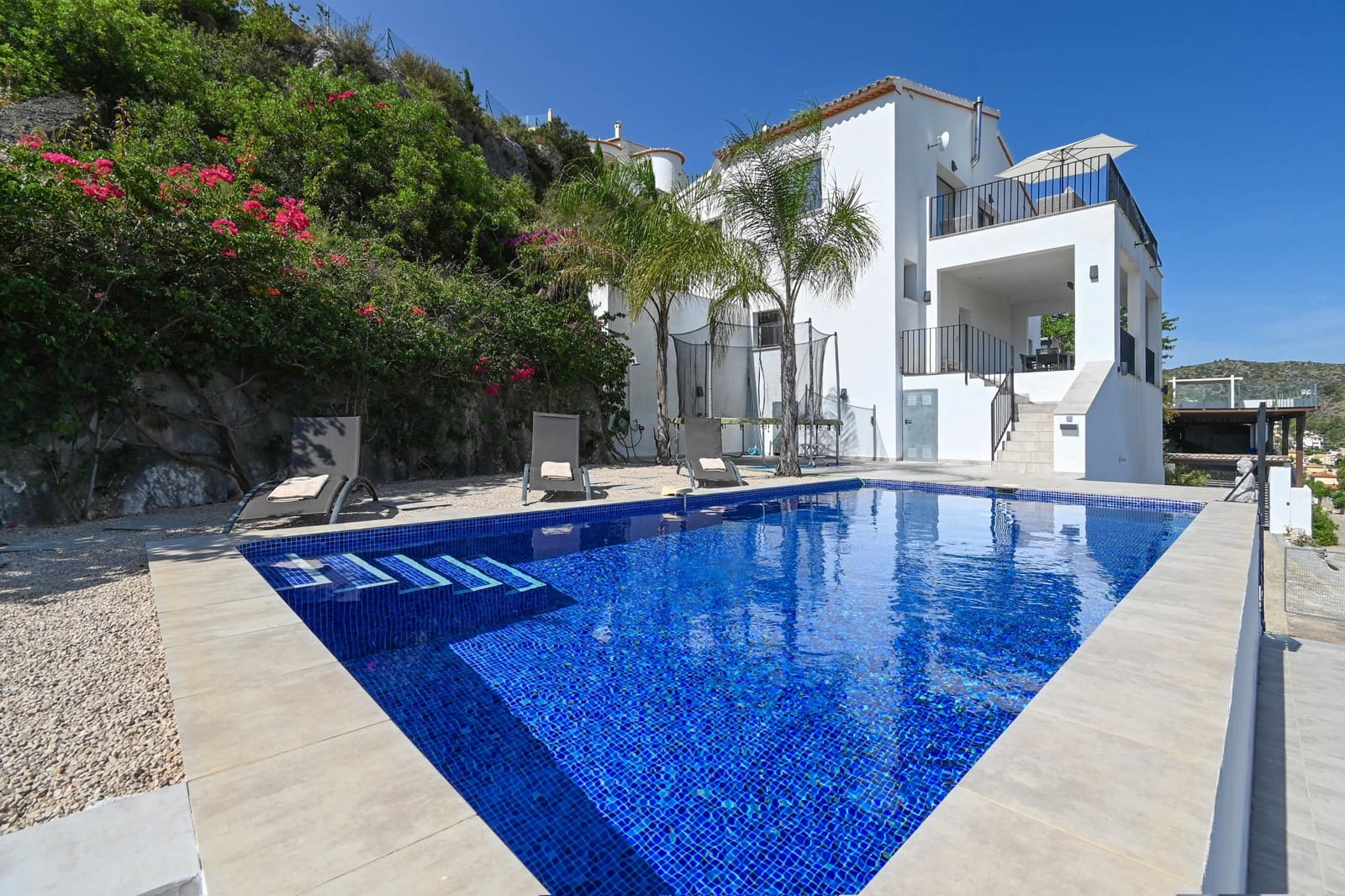 4 bedroom Villa for holiday rental in Pedreguer with pool garage - € 901 (Ref: 9932733)