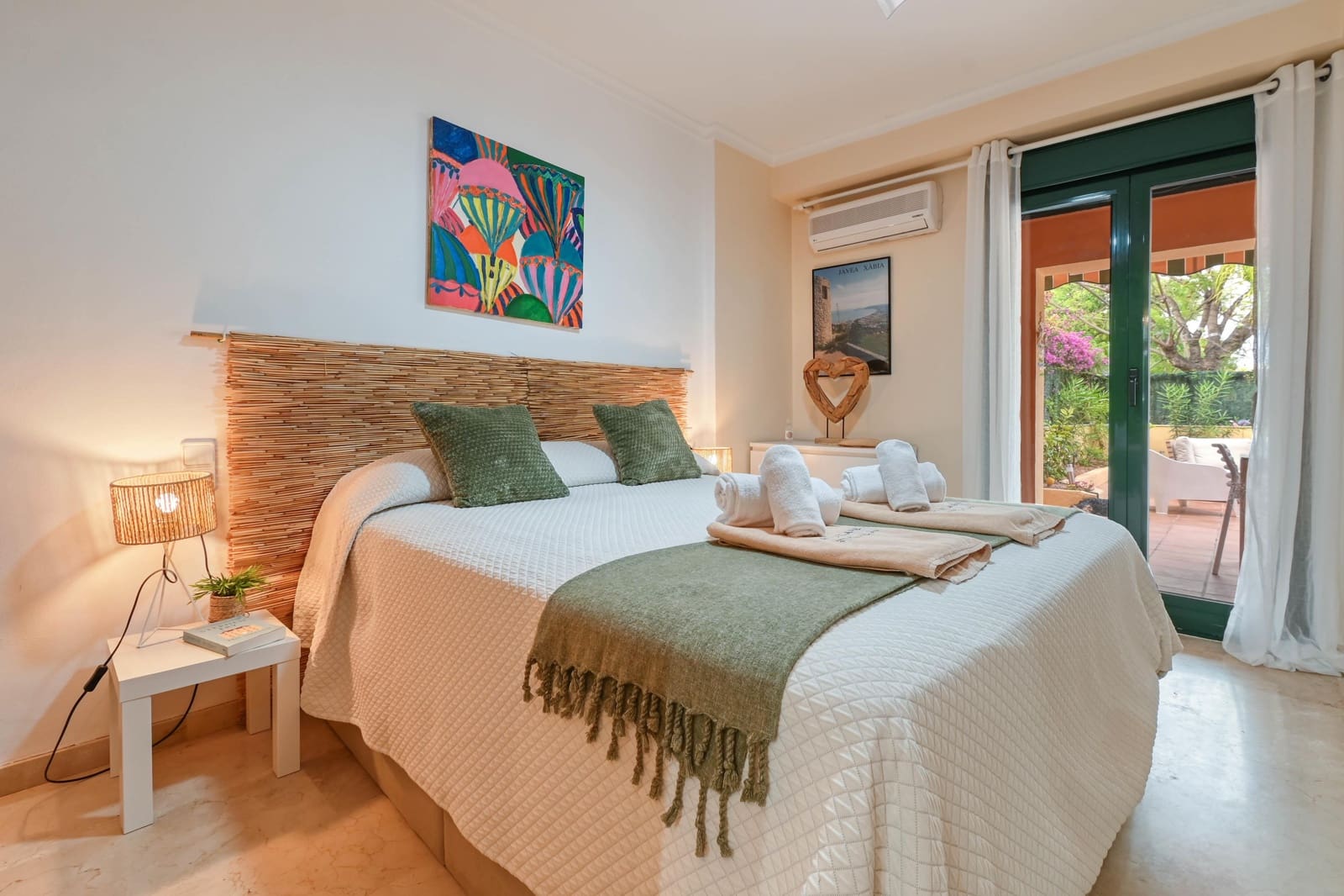   1 soveværelse   ferieLejlighed i Javea / Xabia   med   swimmingpool   - € 425 (Ref: 9937461)