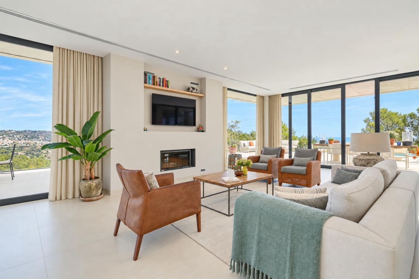 3 bedroom Villa for holiday rental in Javea / Xabia with pool garage - € 1,922 (Ref: 9972782)