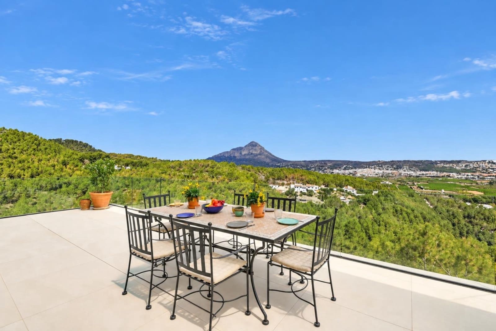 3 bedroom Villa for holiday rental in Javea / Xabia with pool garage - € 1,922 (Ref: 9972782)
