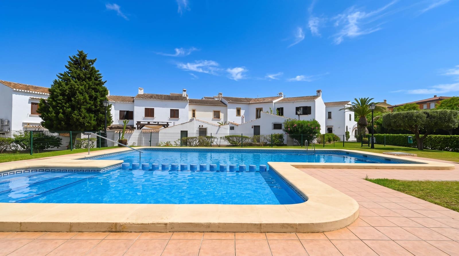 2 soverom Finca/Herregård til salgs i Javea / Xabia med svømmebasseng - € 593 (Ref: 9999506)