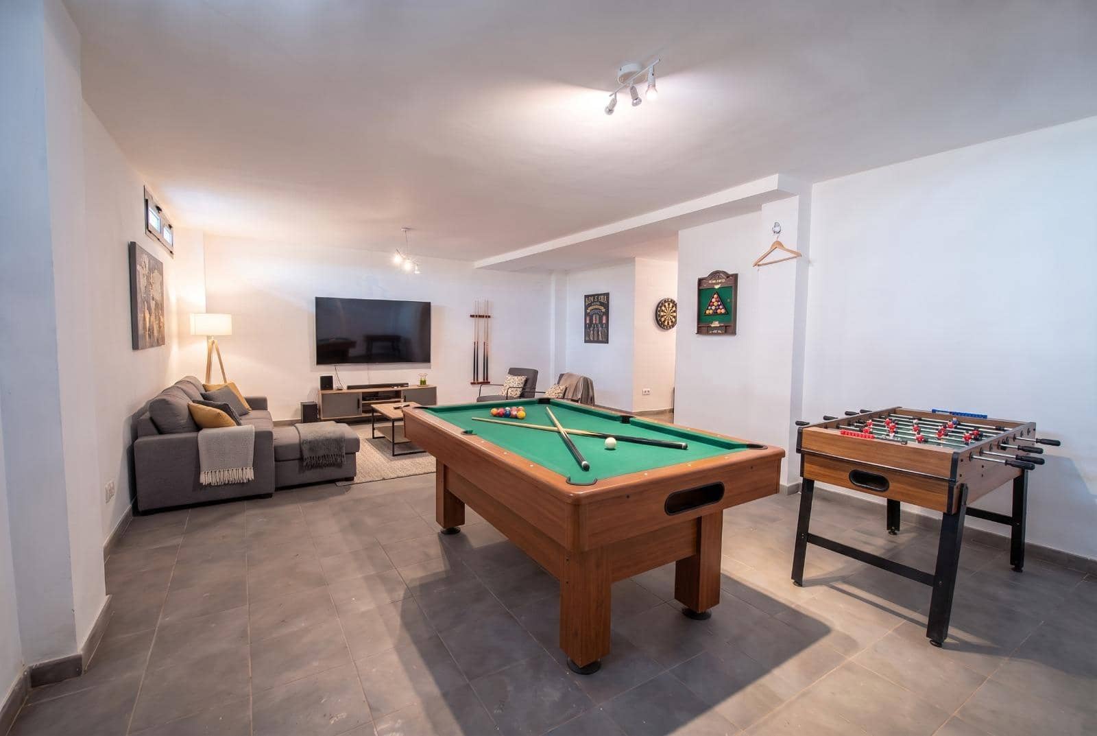 4 soverom Villa til salgs i Castello de la Plana med svømmebasseng garasje - € 750 000 (Ref: 10171950)
