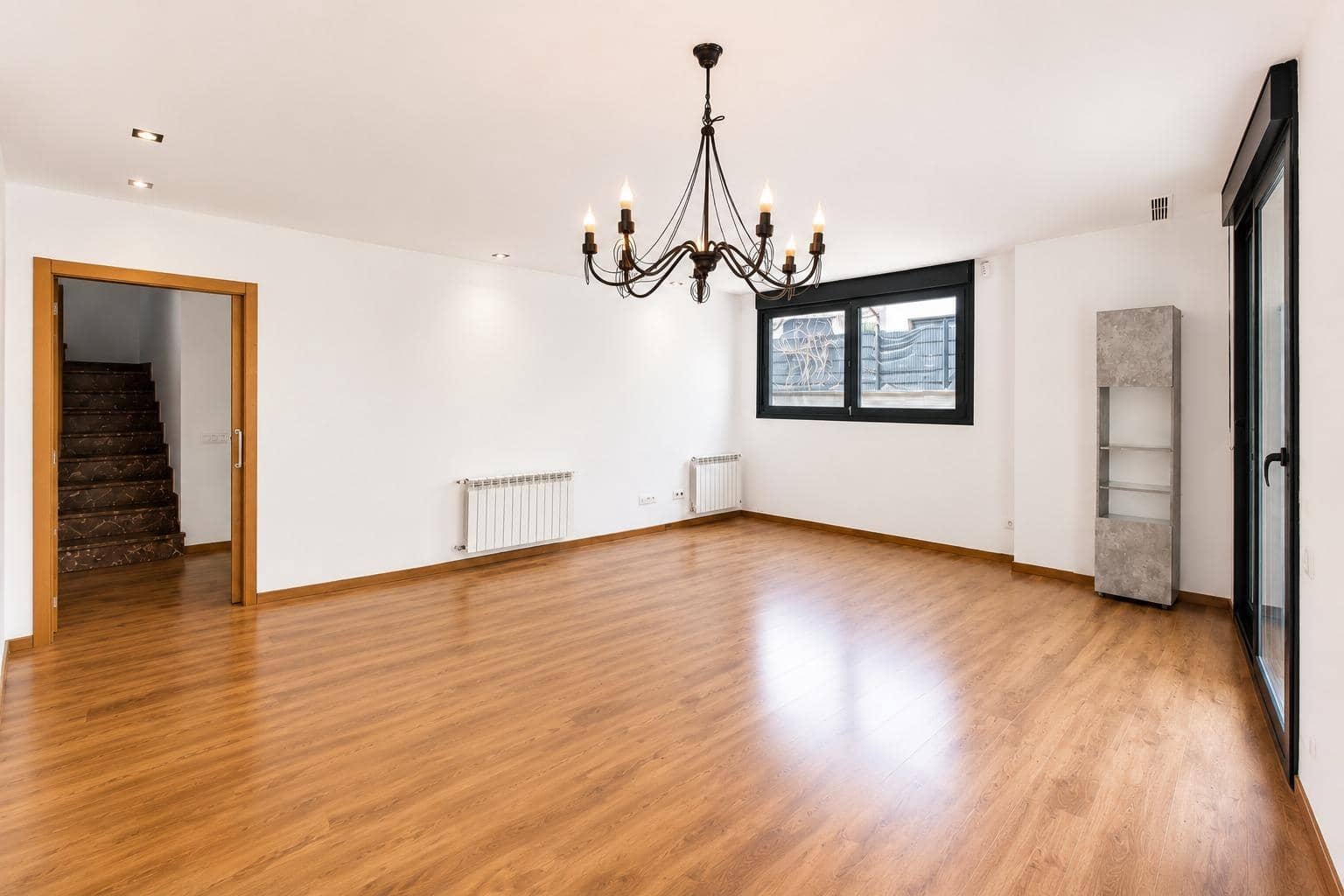 4 soverom Villa til salgs i Castello de la Plana med svømmebasseng garasje - € 750 000 (Ref: 10171950)