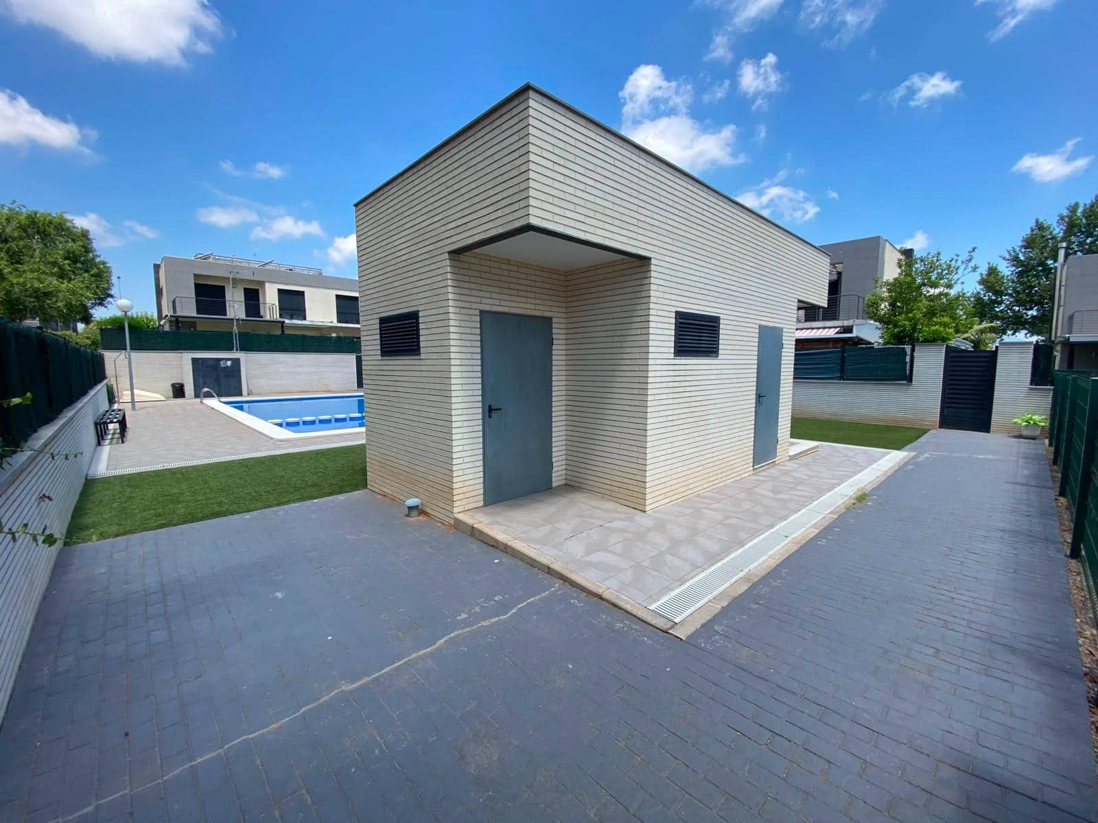 4 soverom Villa til salgs i Castello de la Plana med svømmebasseng garasje - € 750 000 (Ref: 10171950)