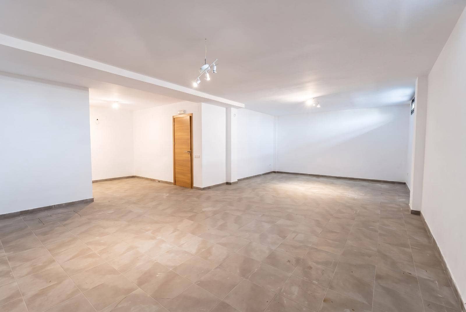 4 soverom Villa til salgs i Castello de la Plana med svømmebasseng garasje - € 750 000 (Ref: 10171950)