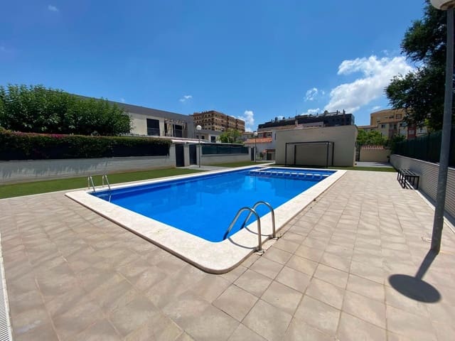 Chalet de 4 habitaciones en Castelló de la Plana en venta con piscina garaje - 750.000 € (Ref: 10171950)