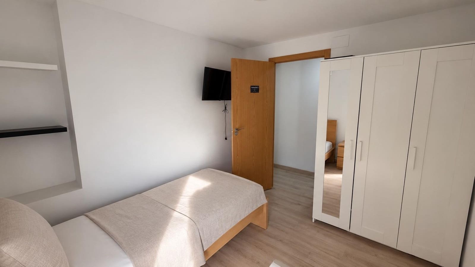 Piso de 3 habitaciones en València ciudad en venta - 225.000 € (Ref: 10171951)