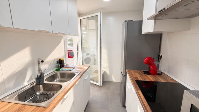 Piso de 3 habitaciones en Tres Forques, València ciudad en venta - 225.000 € (Ref: 10171951)
