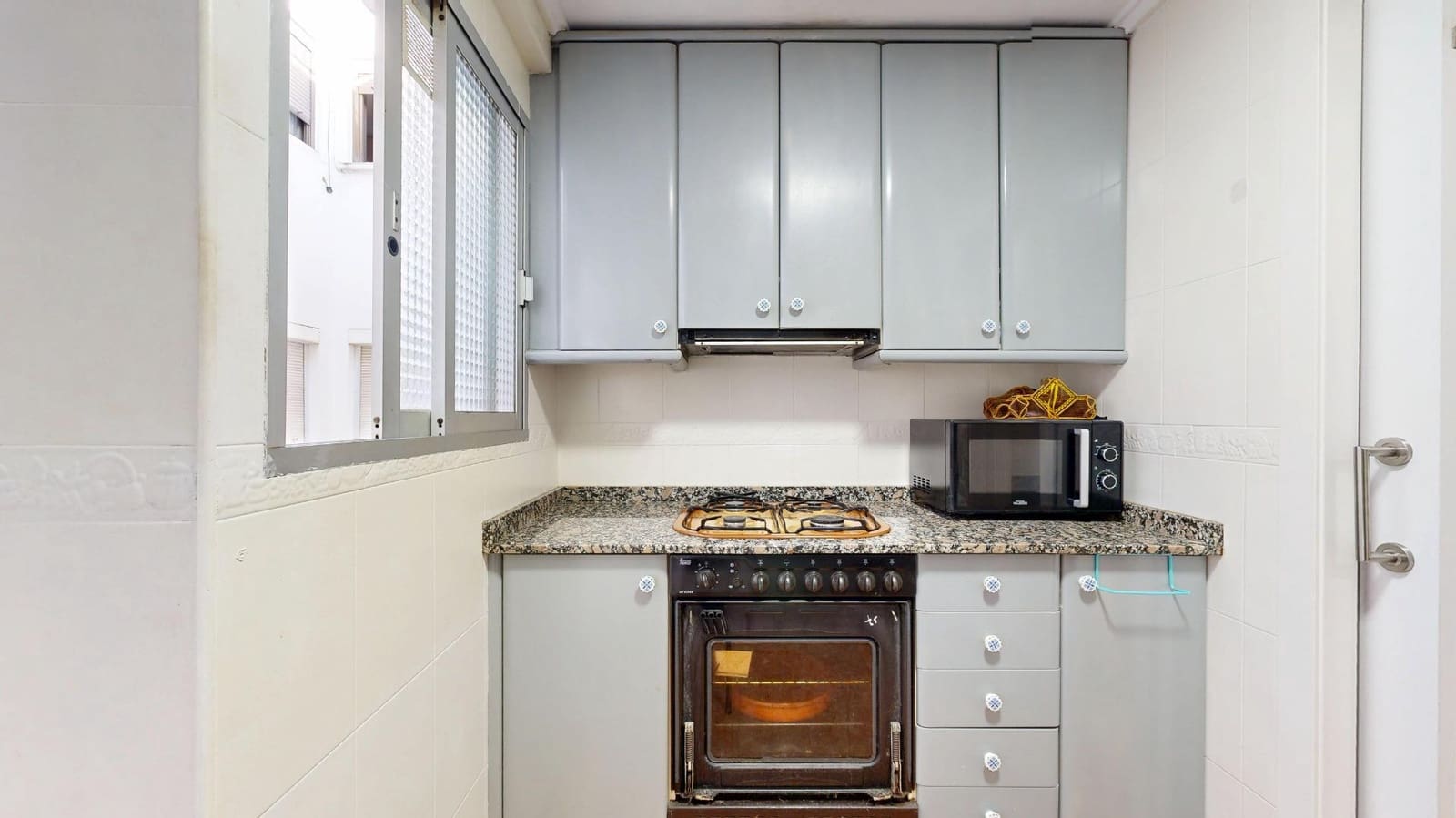 2 slaapkamer Flat te koop in Valencia stad - € 280.000 (Ref: 10171952)
