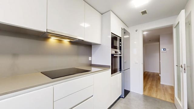 3 bedroom Flat for sale in Valencia city with pool garage - € 485,000 (Ref: 10171955)