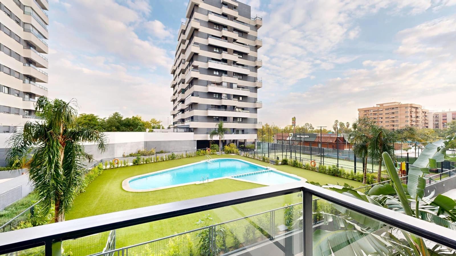 3 soverom Leilighet til salgs i Valencia by med svømmebasseng garasje - € 485 000 (Ref: 10171955)