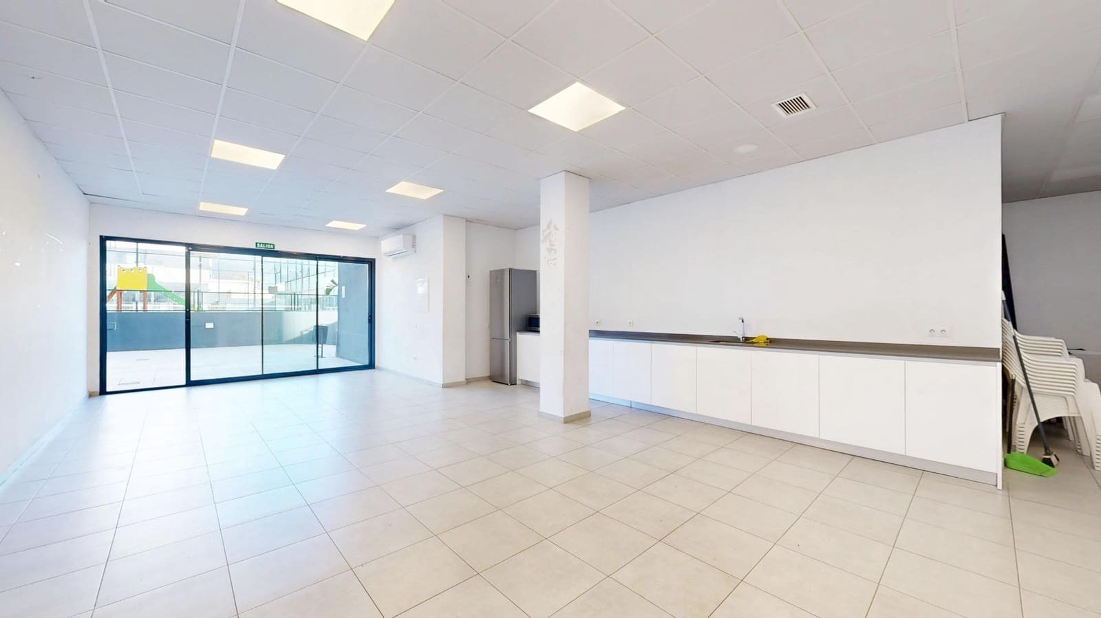 3 soverom Leilighet til salgs i Valencia by med svømmebasseng garasje - € 485 000 (Ref: 10171955)